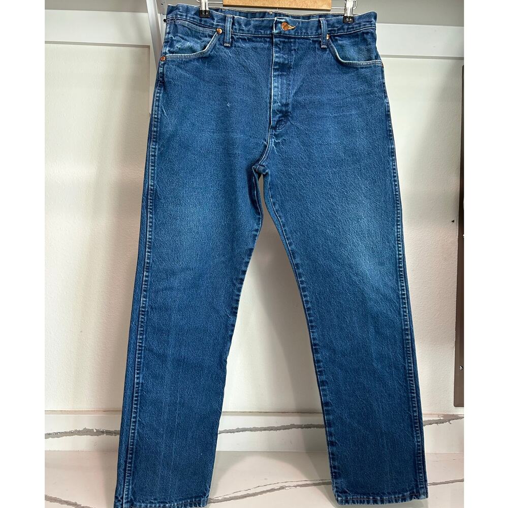 Wrangler Men's‎ Straight Leg Jeans Medium Wash 38x32 (RN# 130273)